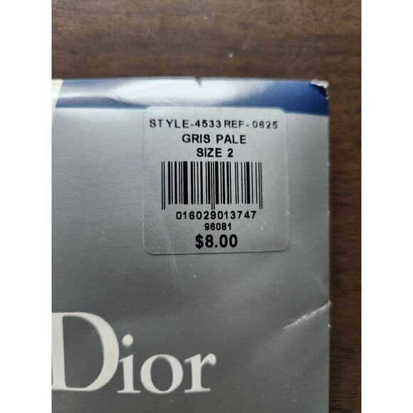 1 PAIR VINTAGE CHRISTIAN DIOR GRIS PALE CONTROL TOP PANTYHOSE SIZE 2 ~ NEW - Picture 4 of 4